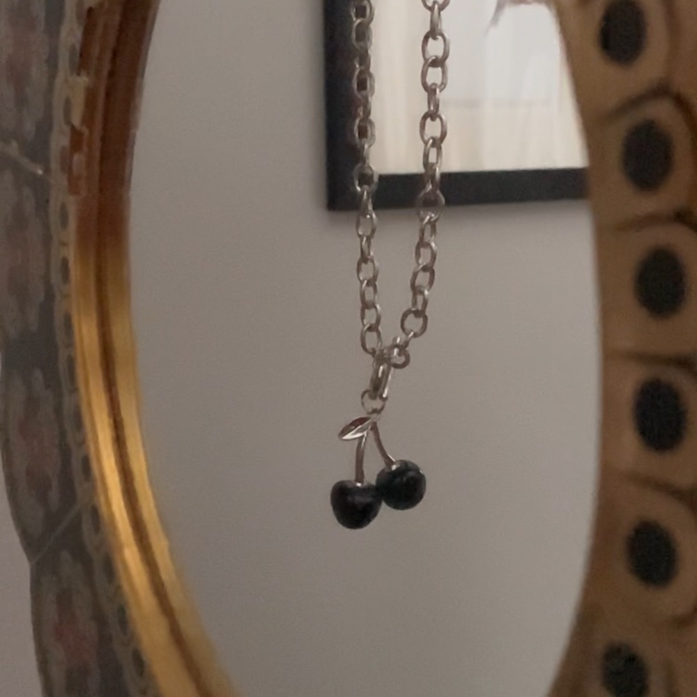 Black cherry necklace🍒